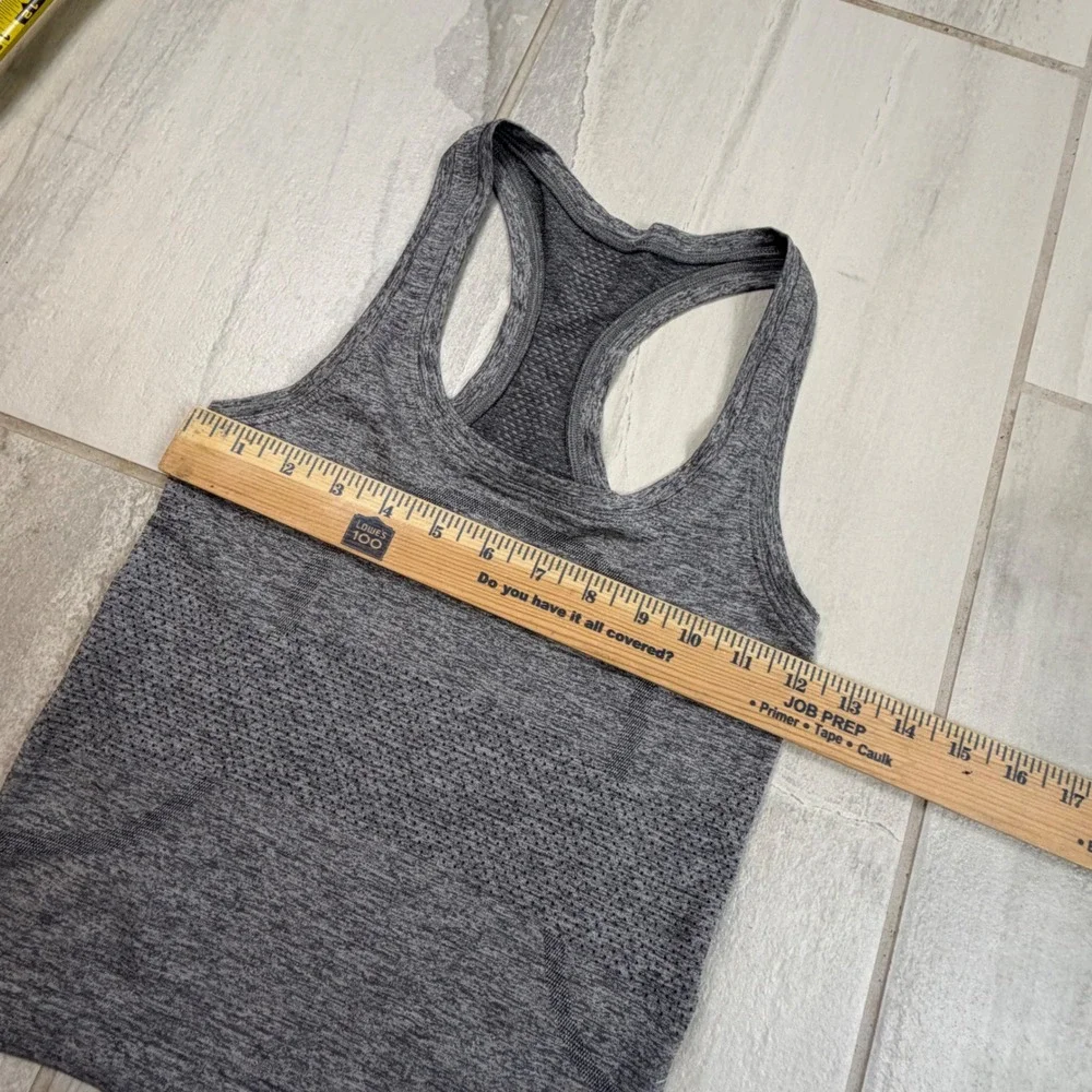 Lululemon Swiftly Tech Racerback Tank Top 2.0 Heathered Grey Size 4
